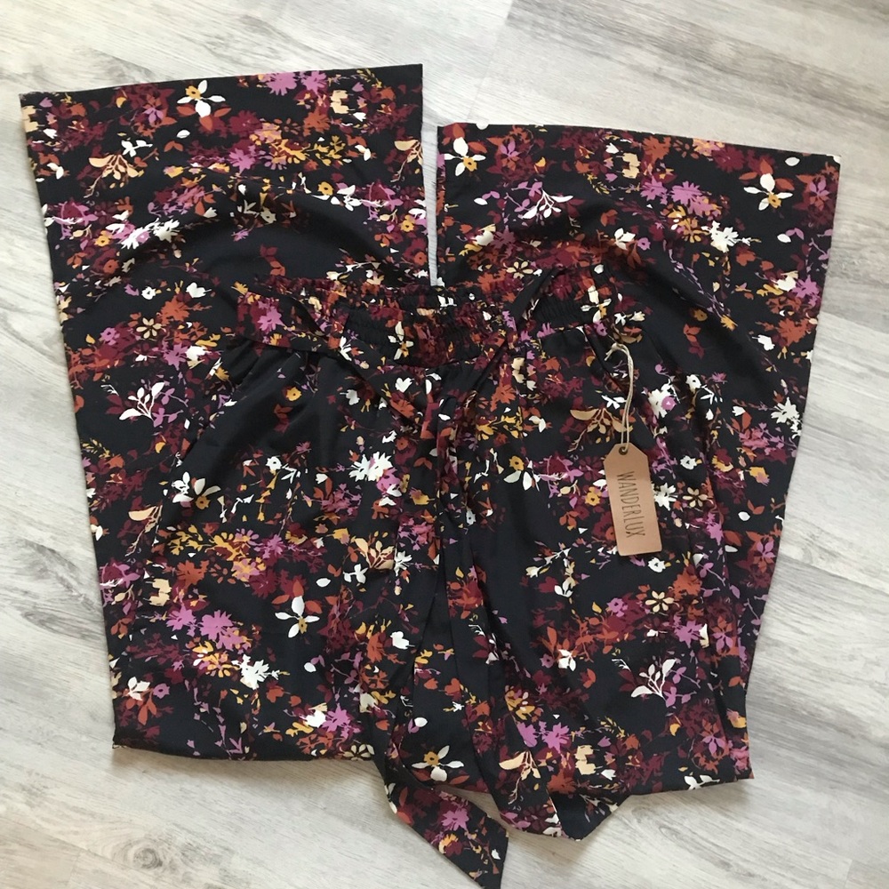 Wanderlux Wide Leg Floral Pants NWT Multicolor Size Medium